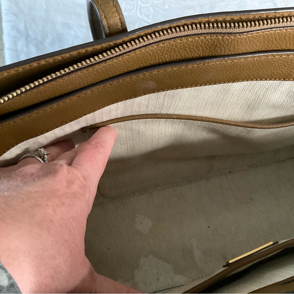 Tory Burch Robinson tan pebbled Leather Tote Bag - Picture 12 of 14